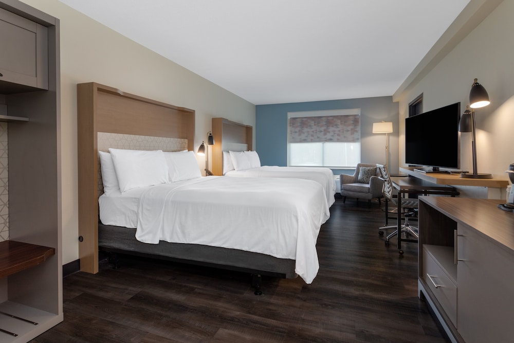 Holiday Inn Tampa North - photo 12