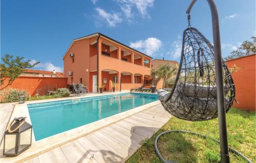 2 Bedroom Gorgeous Apartment In Liznjan — 4-Star Luxury Hotel in Liznjan, Croatia