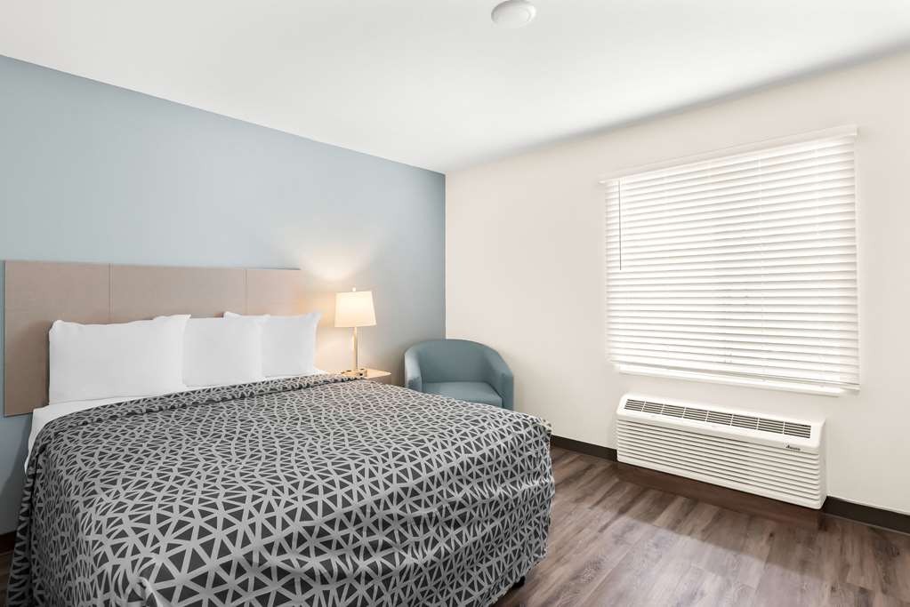 Woodspring Suites Savannah West Chatham Parkway - photo 13