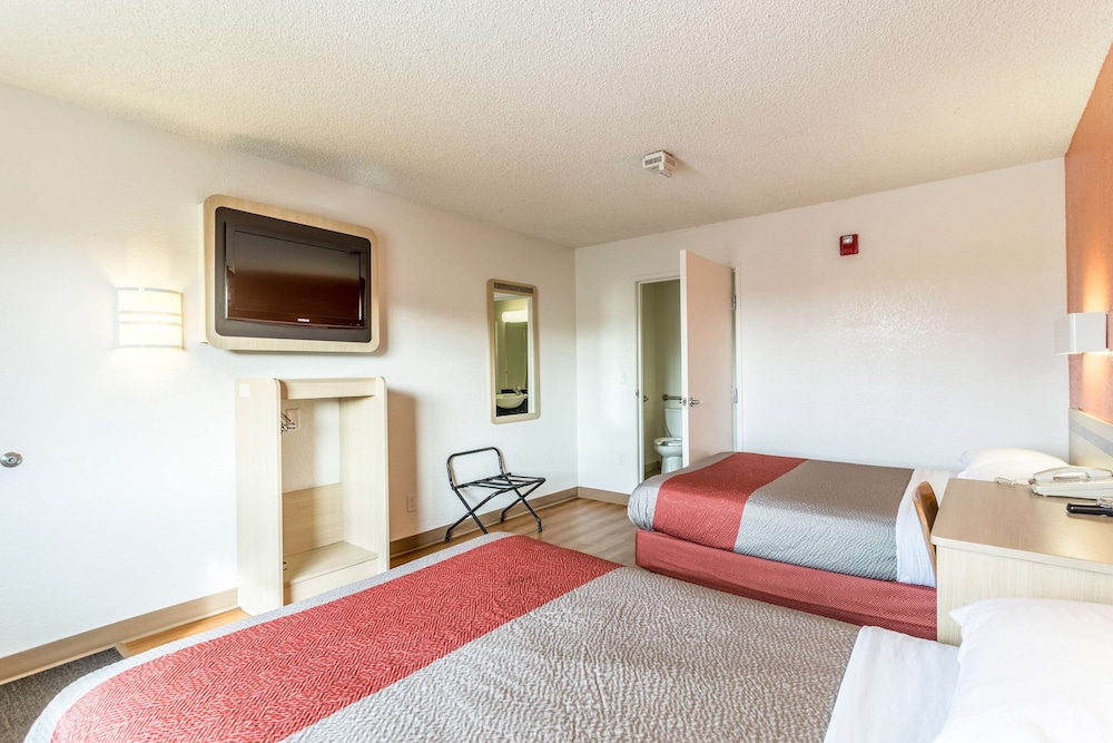 Motel6 Albuquerque NM South Airport - photo 16