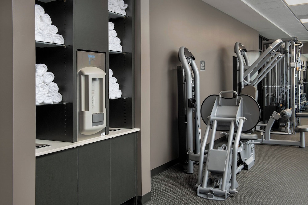Courtyard by Marriott Portland East - photo 22