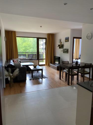 M&R Apartment C13 SPA Terra Complex — 4-Star Luxury Hotel in Razlog, Bulgaria