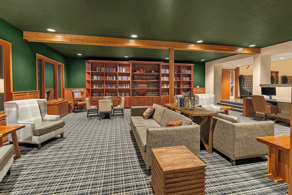 Holiday Inn Express & Suites Hayward by IHG - photo 47