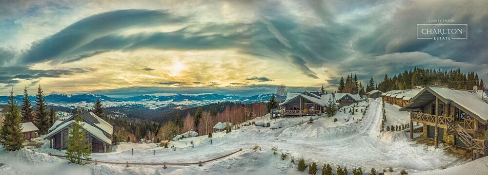 Charlton Estate in Yablunytsya, Ukraine