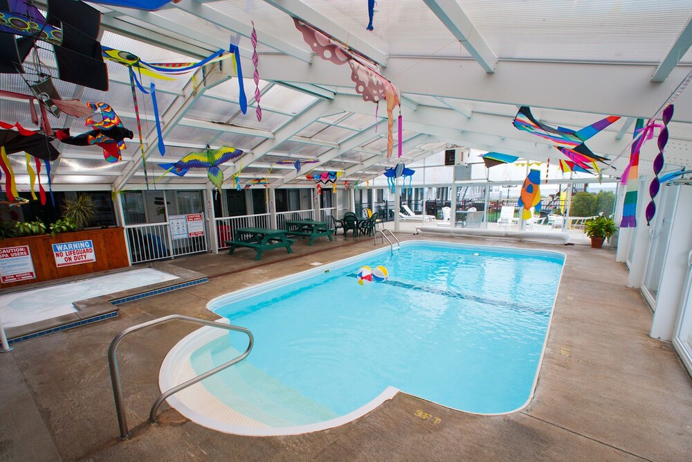 Crest Motel in Old Orchard Beach, United States