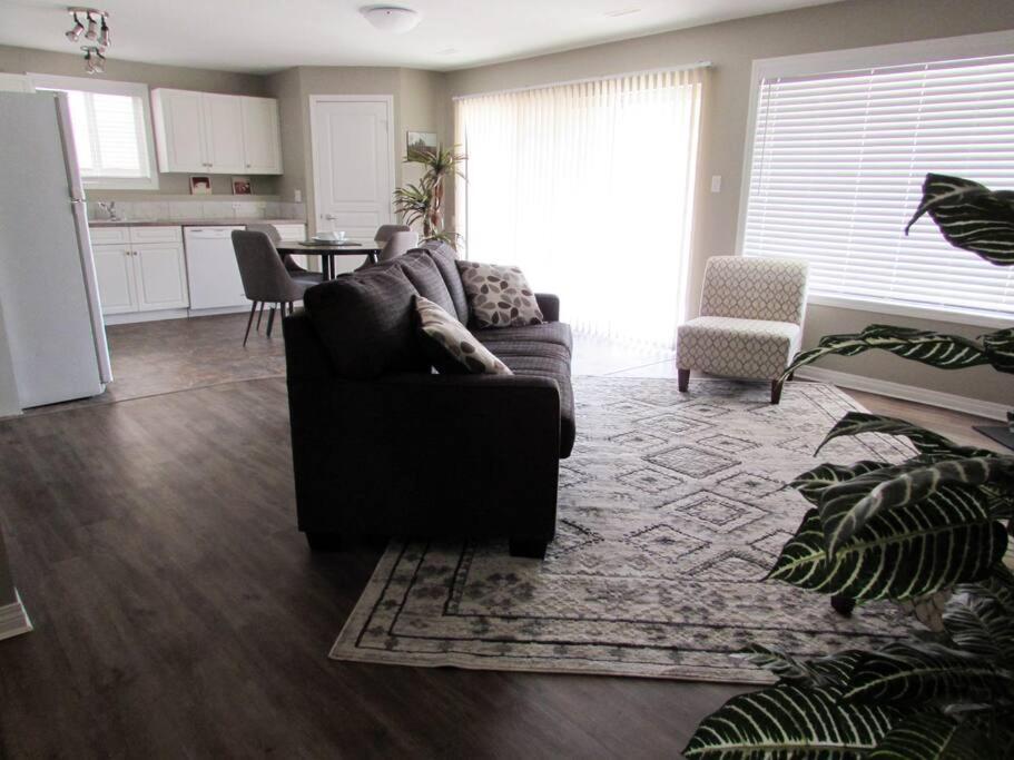 Paradise Canyon Golf Resort Signature Walkout Condo 382 — hotel in Lethbridge