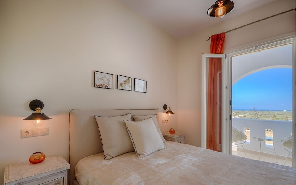 Aerides Villas — 4-Star Luxury Hotel in Naxos, Greece