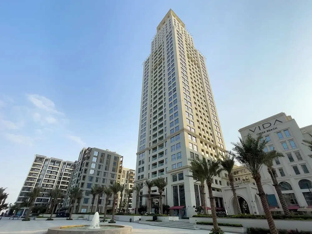Beach Escape 1BR Vida Residences Creek Beach — 4-Star Luxury Hotel in Dubai, United Arab Emirates