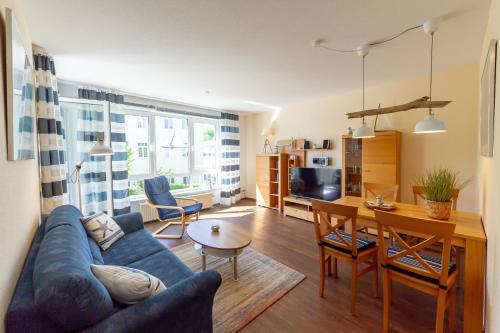Haus Holstein WG 6 mit Balkon strandnah — 4-Star Luxury Hotel in Ostseebad Sellin, Germany