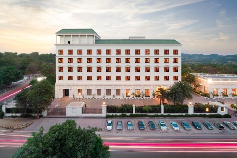 Dlf Club 3 in Gurgaon, India