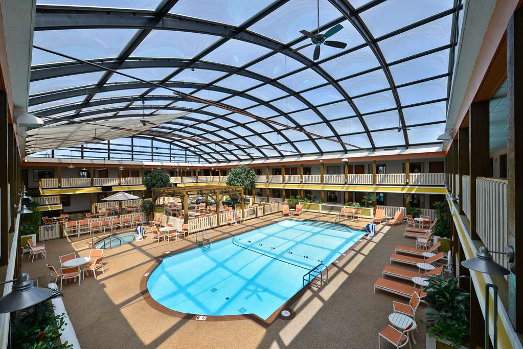 Best Western Plus Dubuque Hotel & Conference Center - featured photo
