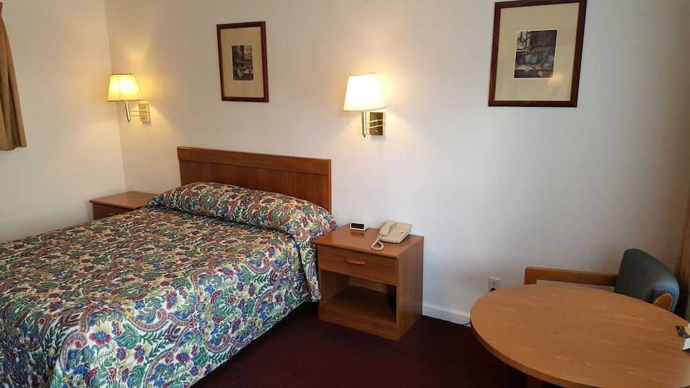 Tall Winds Motel - photo 14