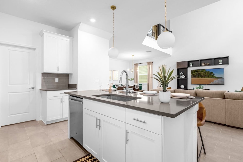 Upstay Modern Luxury Home w Pool Spa Resort - photo 15
