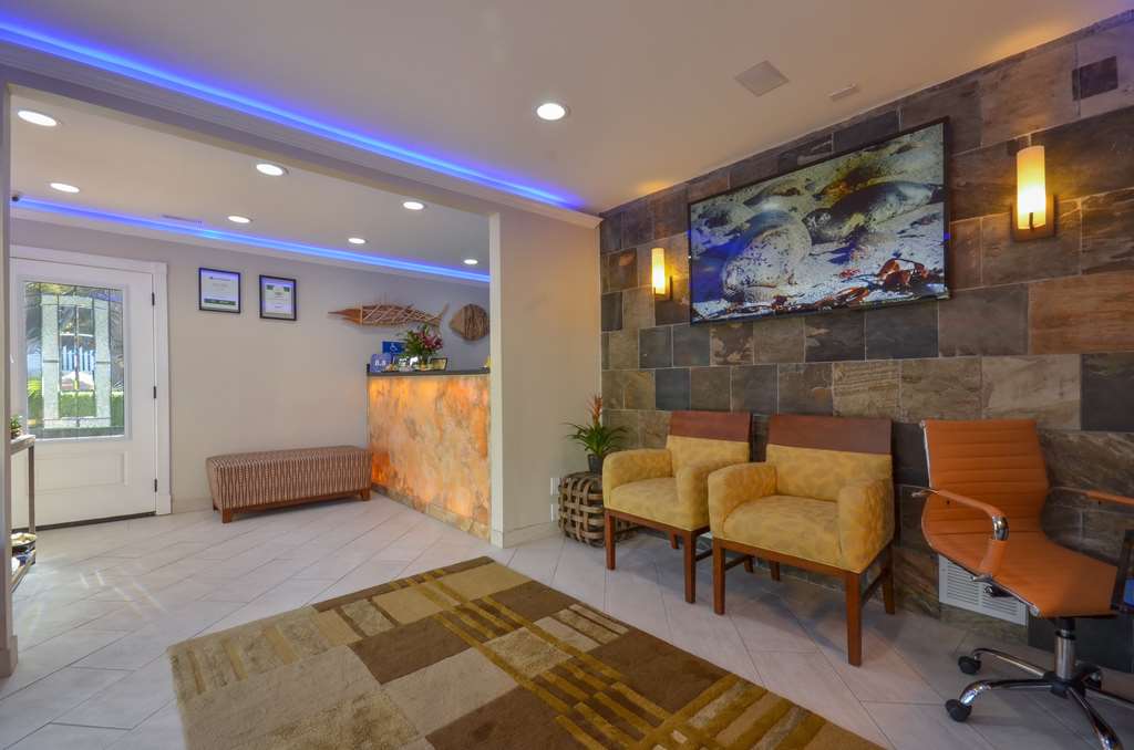 Best Western The Inn & Suites Pacific Grove - photo 7