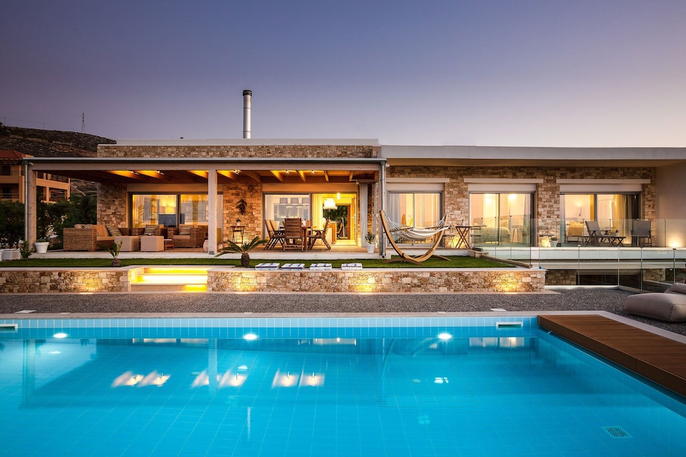 Villa Gg — 4-Star Luxury Hotel in Hersonissos, Greece