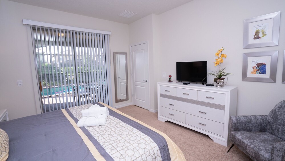 Windsor at Westside 18013 - photo 10