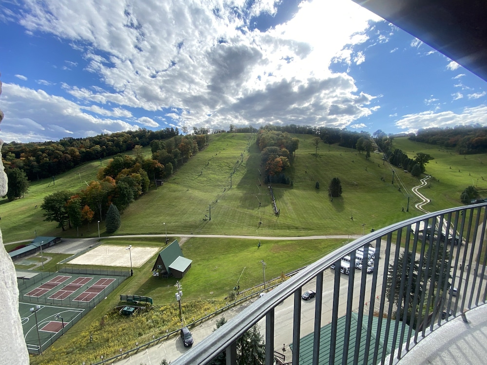Slopeside Hotel A Vail Resorts Property - photo 47