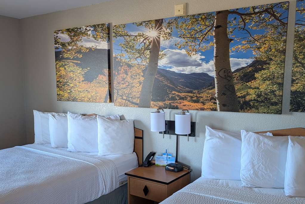 Days Inn & Suites by Wyndham Castle Rock - photo 26