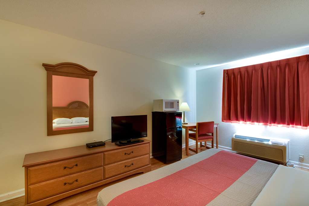 Motel 6 Hinesville GA - photo 7