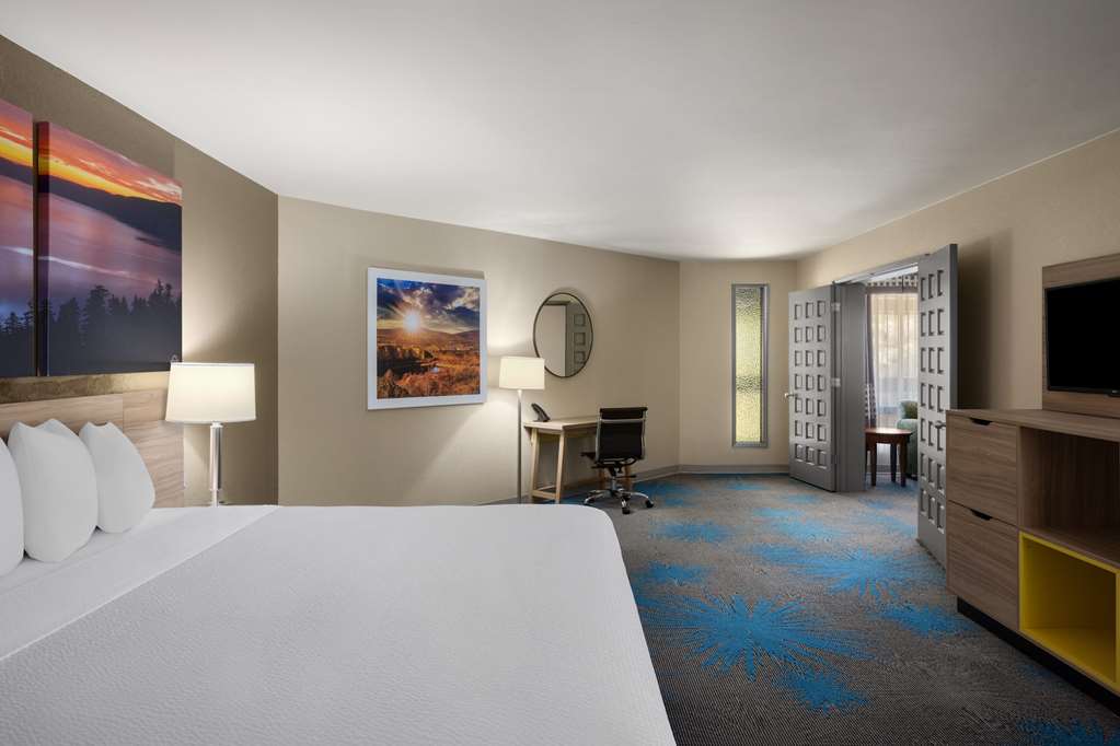 Days Inn by Wyndham Klamath Falls - photo 27