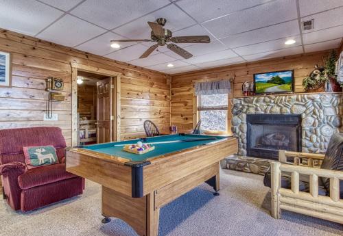 Tree Tops Hot Tub Pool table WIFI 560 FREE tickets each paid day - photo 7
