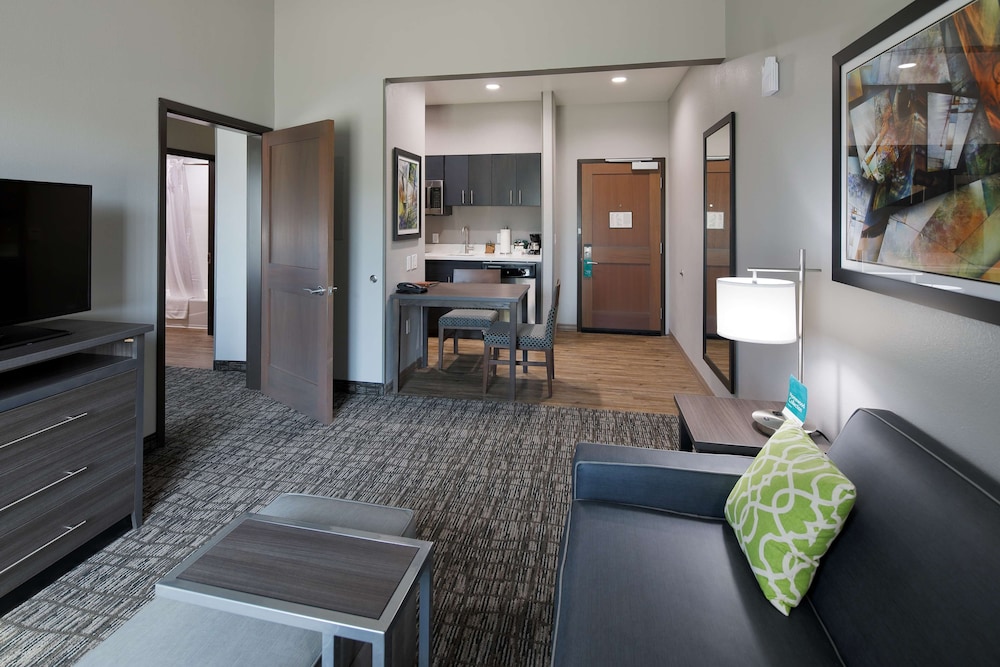 Homewood Suites by Hilton Topeka - photo 15