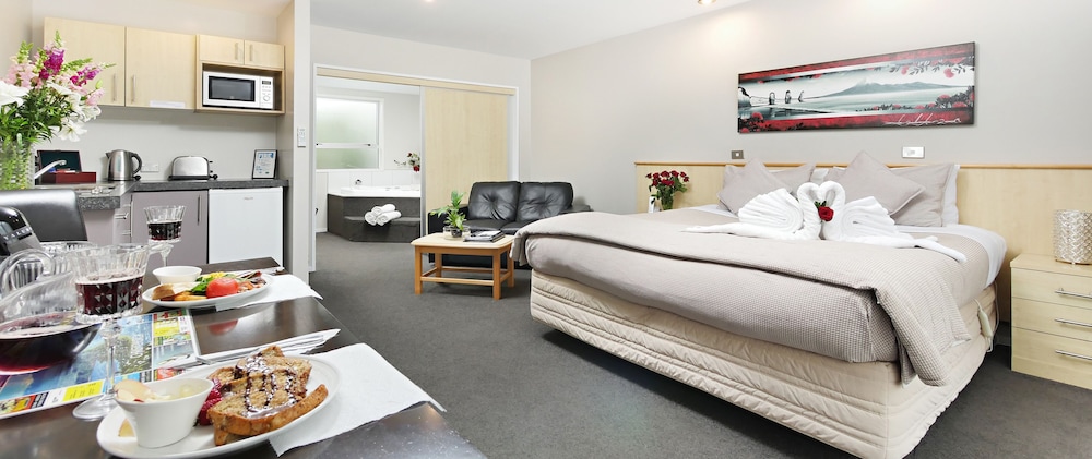 Arthurs Court Motor Lodge