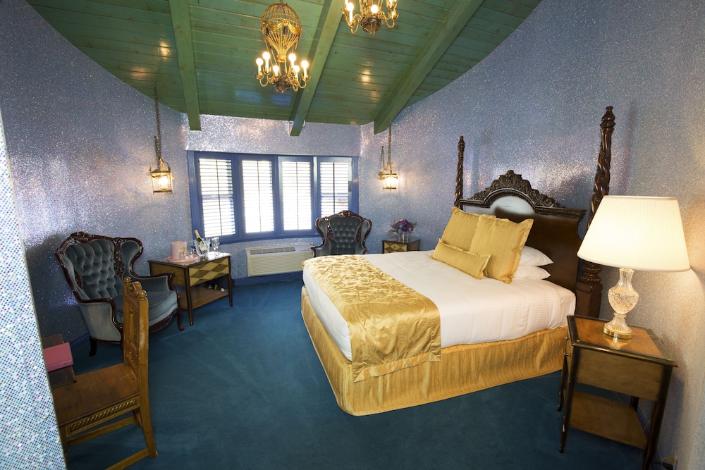 Madonna Inn - photo 63