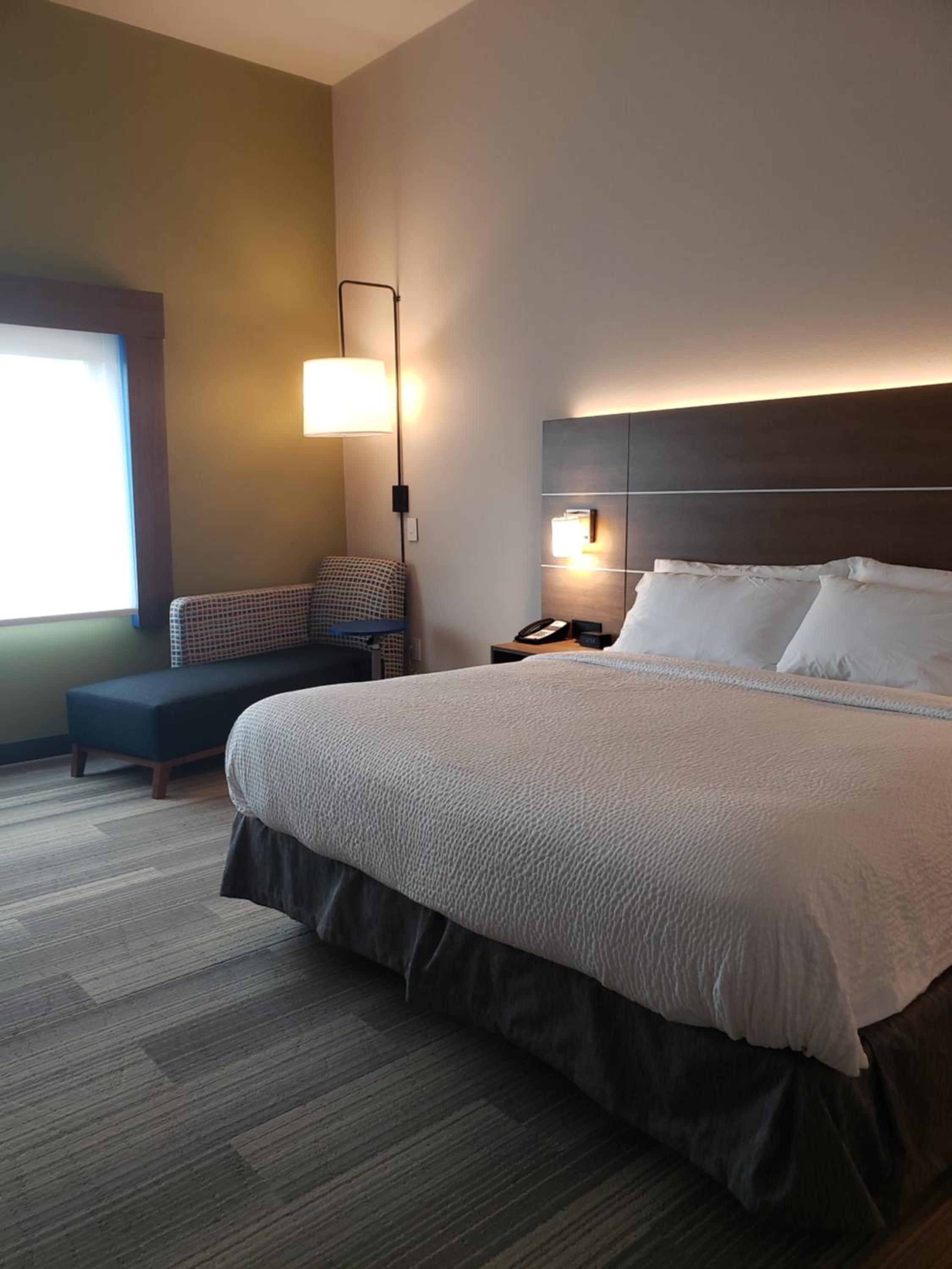Holiday Inn Express & Suites Kingsland I 95 Naval Base Area by IHG - photo 139