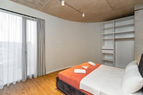 Stylish 2 BR 2 Balconies Apartment In Old Tbilisi