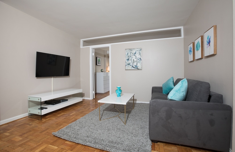 2 Bed Apt Ideally located in UES of Manhattan — 4-Star Luxury Hotel in New York City, United States