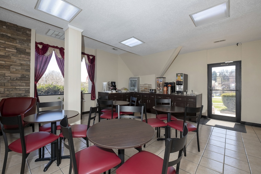 Red Roof Inn Warrenton - photo 28
