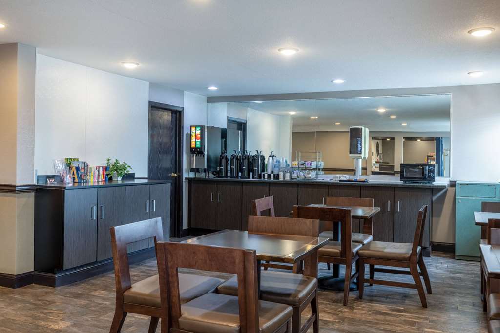 Travelodge by Wyndham Brooklyn Center - photo 29
