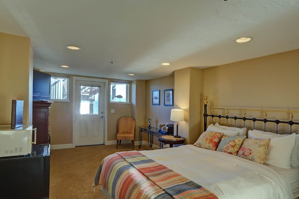 Land's End Resort - photo 78