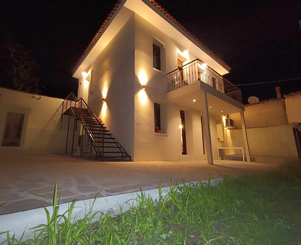 Villa Marilou Fourka — 4-Star Luxury Hotel in Kassandreia, Greece