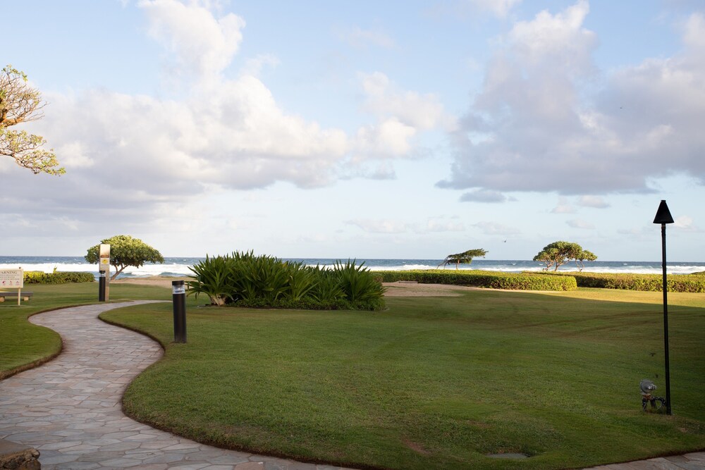 Gaia Luxury Oceanfront Resort Lihue - photo 41