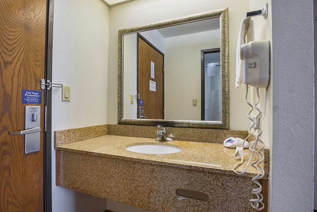 Motel 6 Waterloo IA Crossroads Mall Cedar Falls - photo 27
