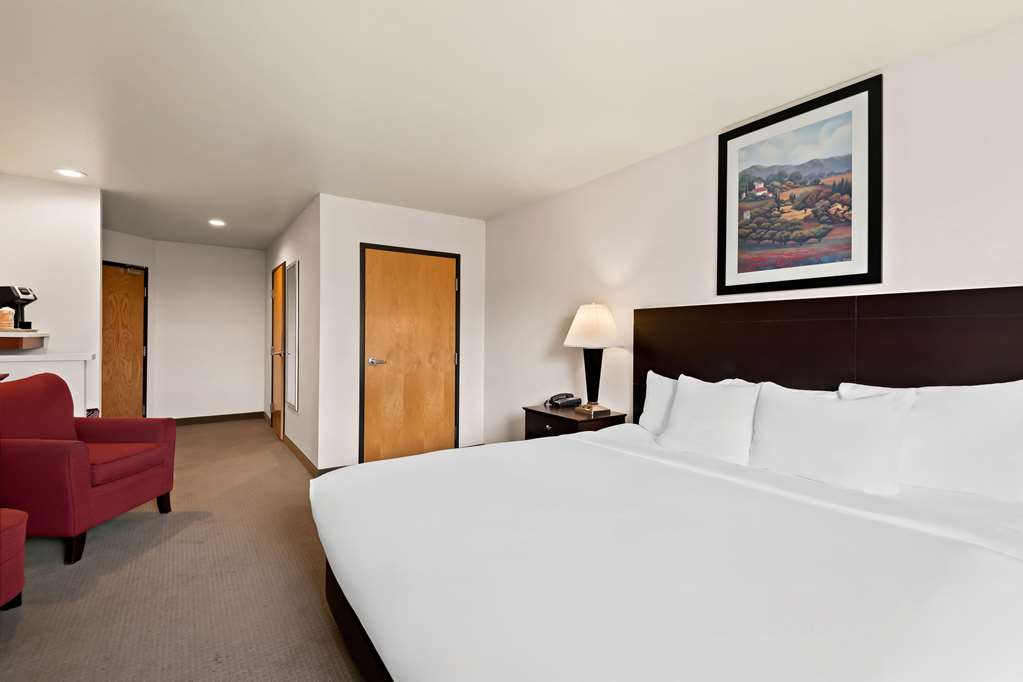 Comfort Inn & Suites Creswell - photo 29