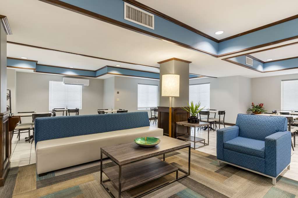 Best Western Medical Center North Inn & Suites Near Six Flags - photo 6