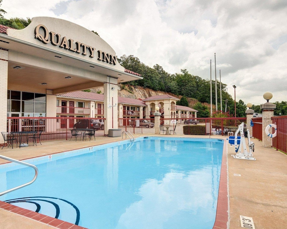 Quality Inn Conway Greenbrier - photo 10
