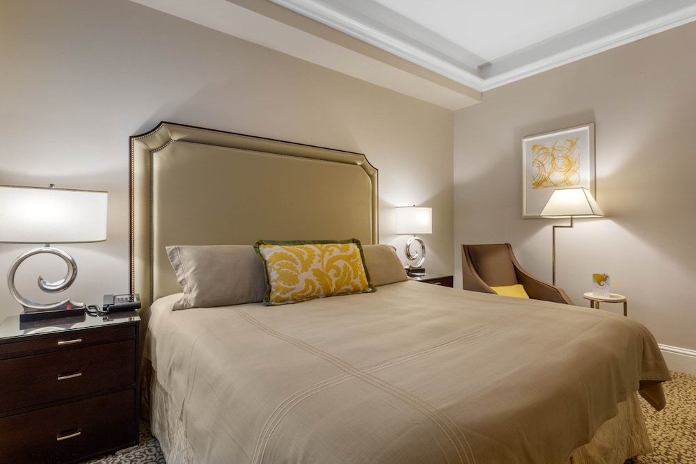 Omni Berkshire Place - photo 21