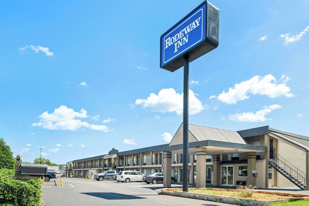 Rodeway Inn Oxford AL in Oxford, United States