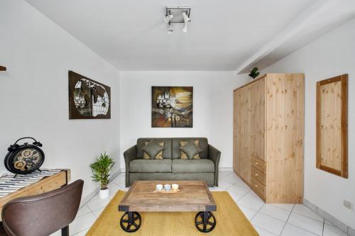 Chic Studio with Terrace in Paris - last minute hotel in Paris