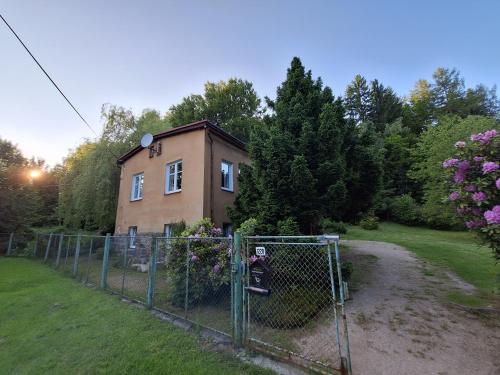 Ubytování U Trůdy — hotel in Smrzovka