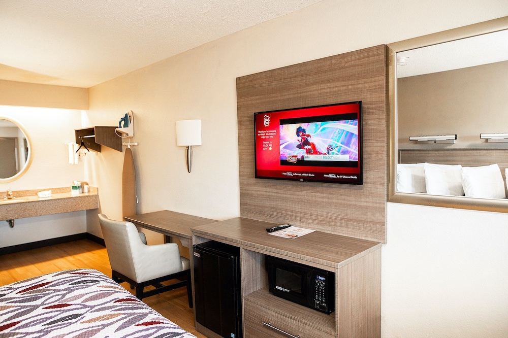 Red Roof Inn Rochester Henrietta - photo 19