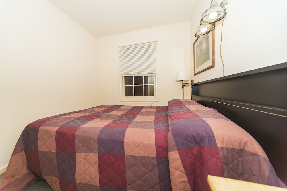 Summer Place Hotel - photo 13