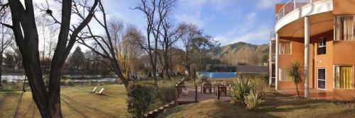 Hotel El Sauce in Santa Rosa De Calamuchita, Argentina