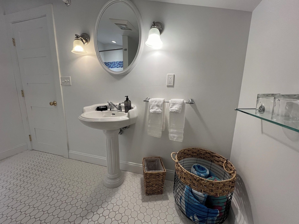 Inn on Shore Road - photo 32