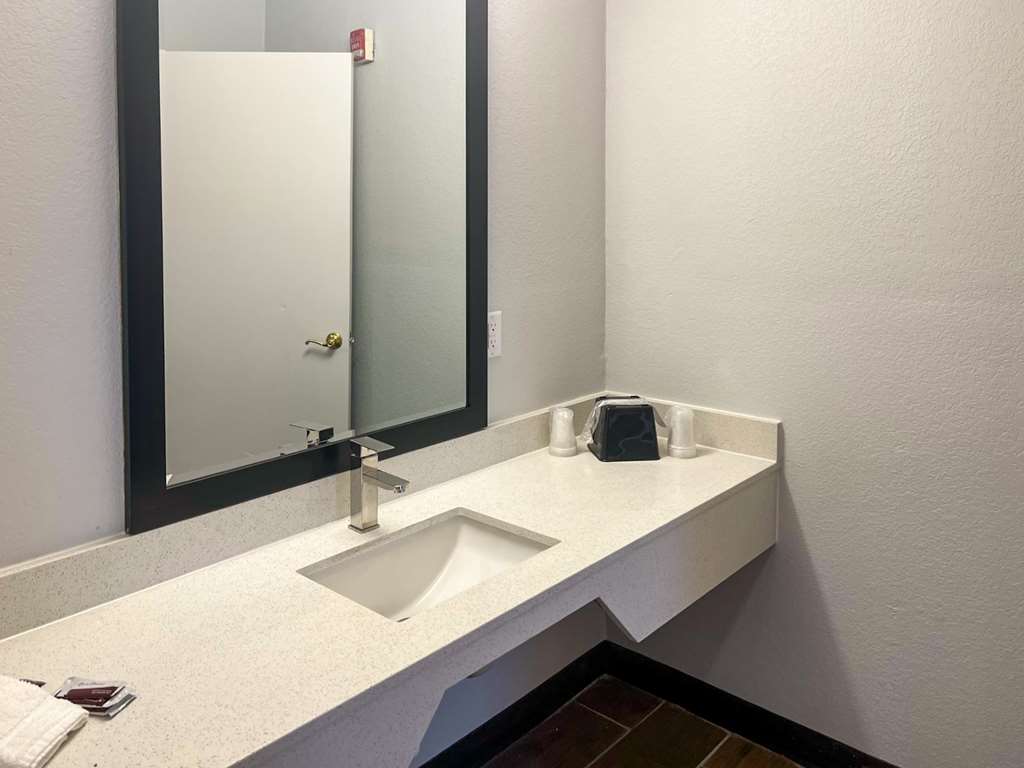 Motel 6 Hurricane WV - photo 14