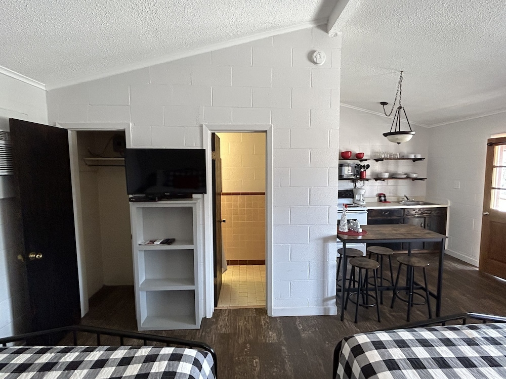 Thunderbird Resort & Event Center - photo 27